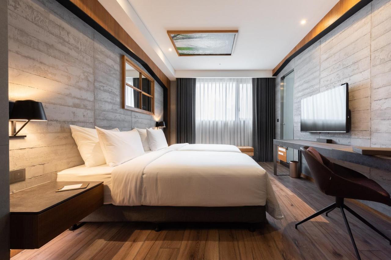 Brio Hotel Kaohsiung Esterno foto